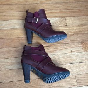 La Stella maroon boots